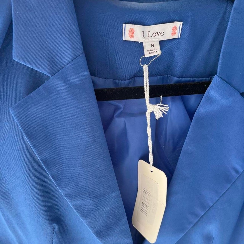 L Love Royal Blue Cropped Blazer Satin Tailored NWT - Picture 4 of 4